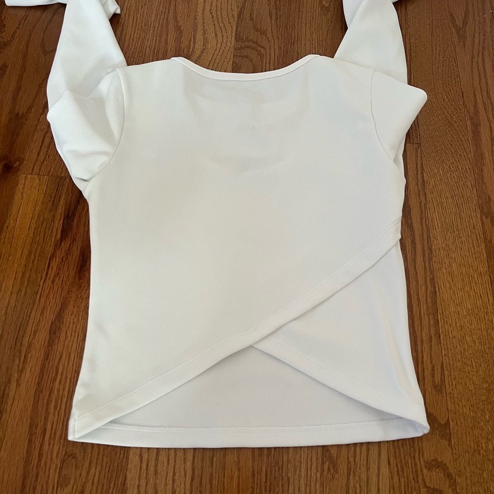 Workout top - Picture 4 of 4